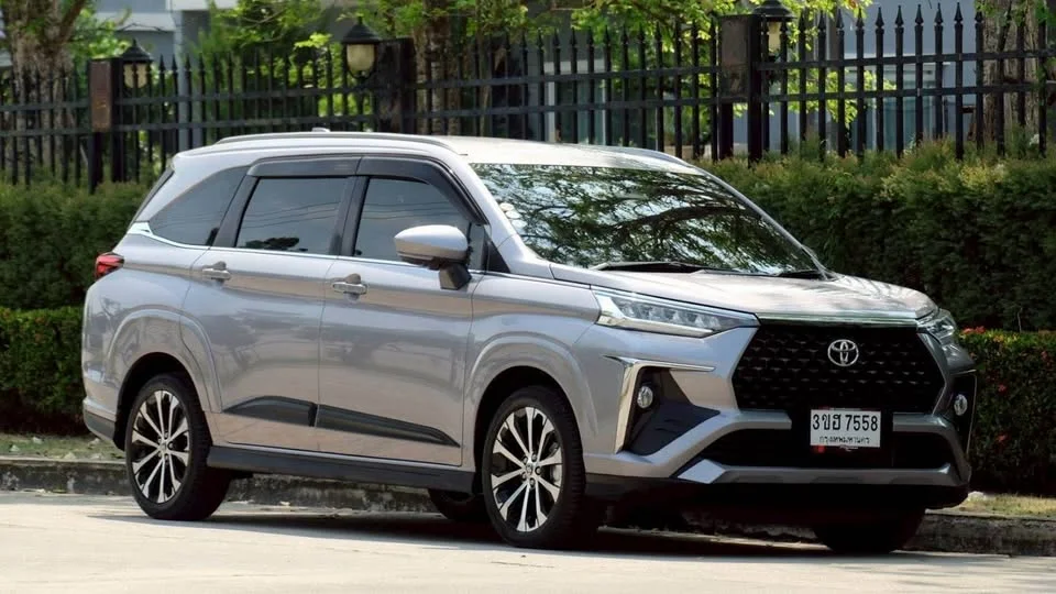 2023 Toyota Veloz III 3