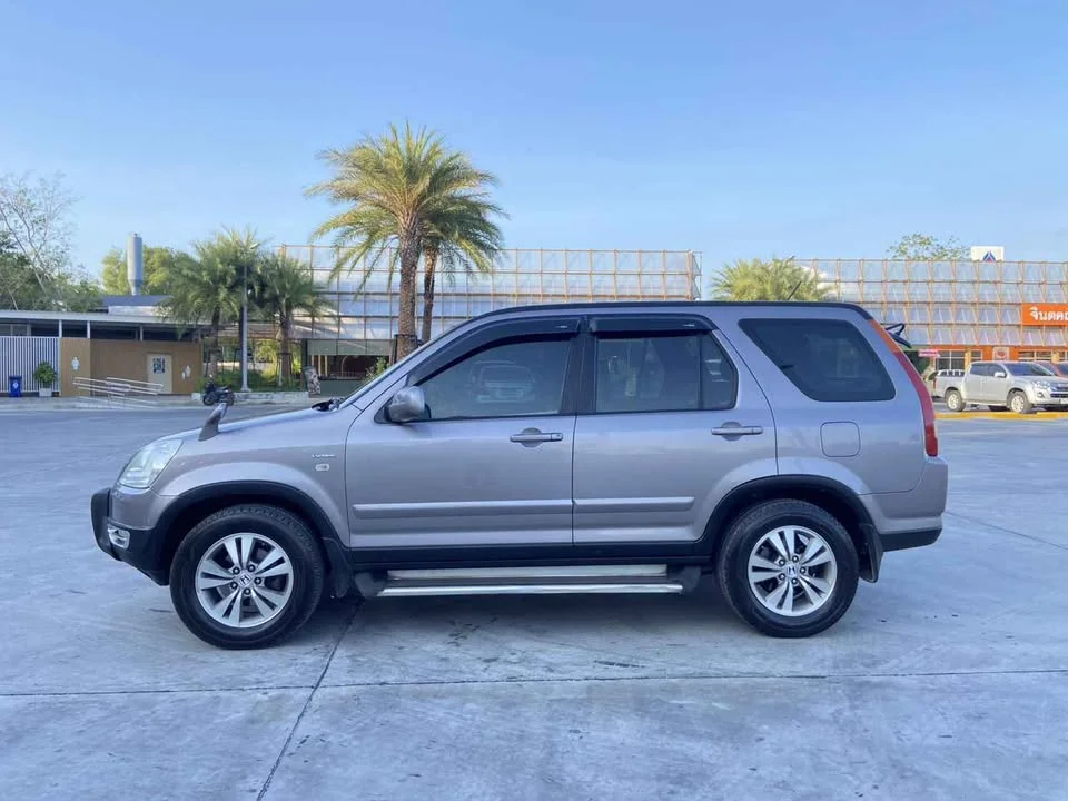2002 Honda CR-V II 3