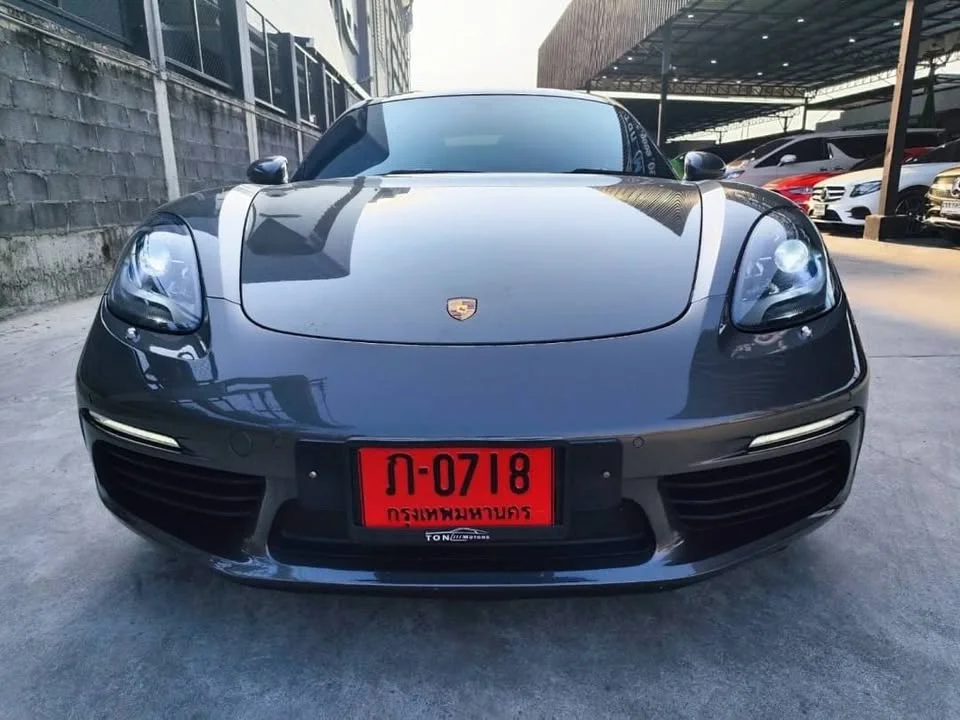 2018 Porsche 718 Boxster and Cayman IV 2