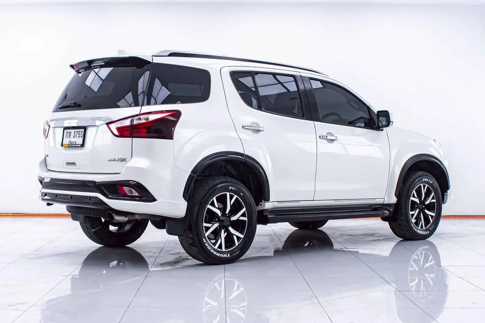 2019 Isuzu MU-X I 3