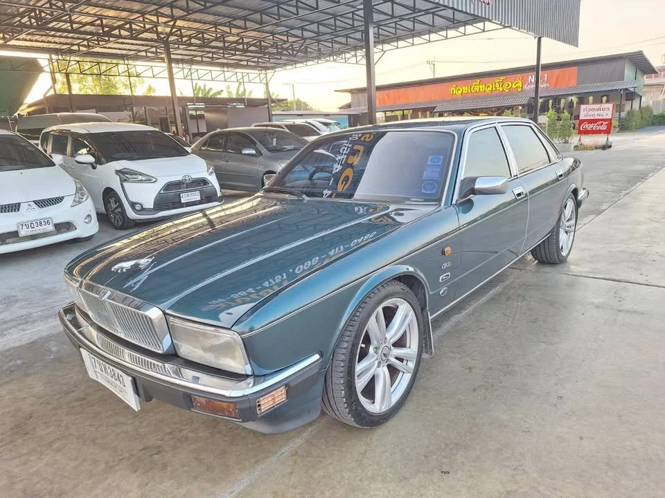 1993 Jaguar XJ XJ40 3