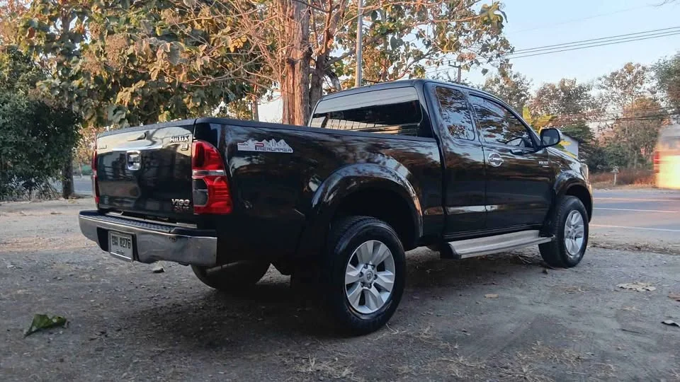 2012 Toyota Hilux VII 2