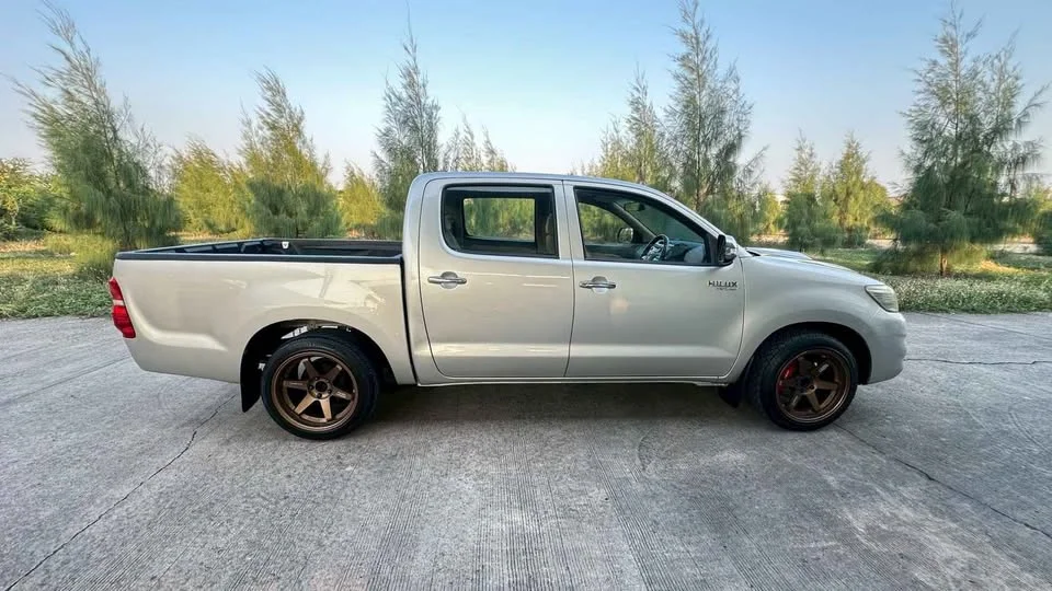 2014 Toyota Hilux VII 3