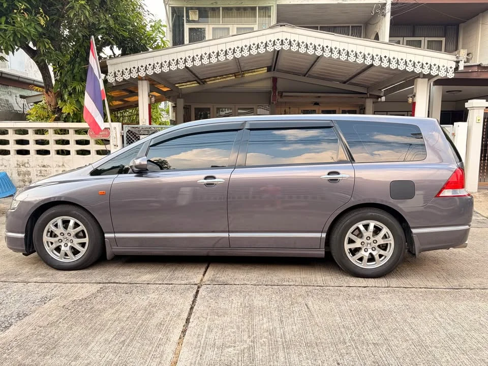 2004 Honda Odyssey III 3