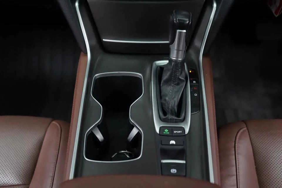 2019 Honda Accord X 2