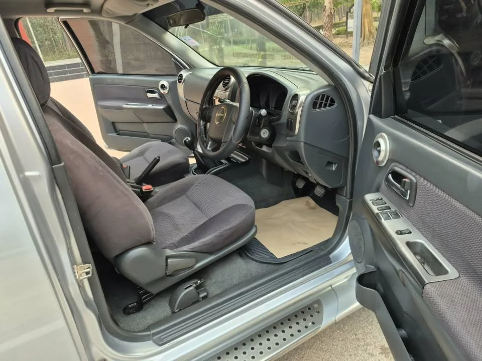 2008 Isuzu D-Max I 3