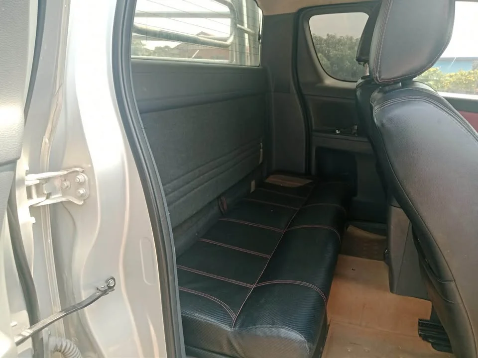 2013 Mazda BT-Series II 3