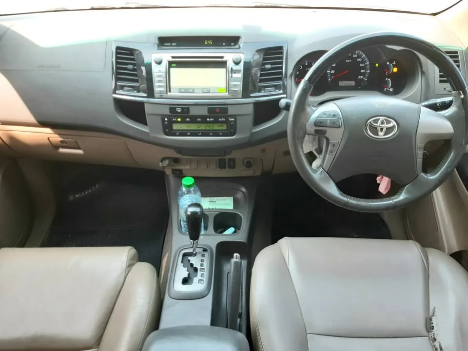 2013 Toyota Fortuner I 3