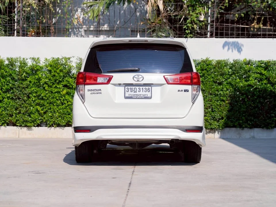 2016 Toyota Innova II 2