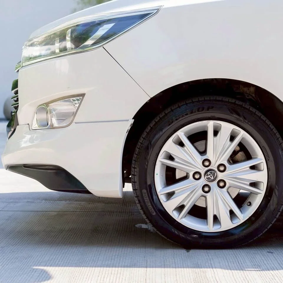 2017 Toyota Innova II 3
