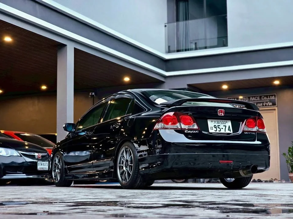 2011 Honda Civic VIII 3