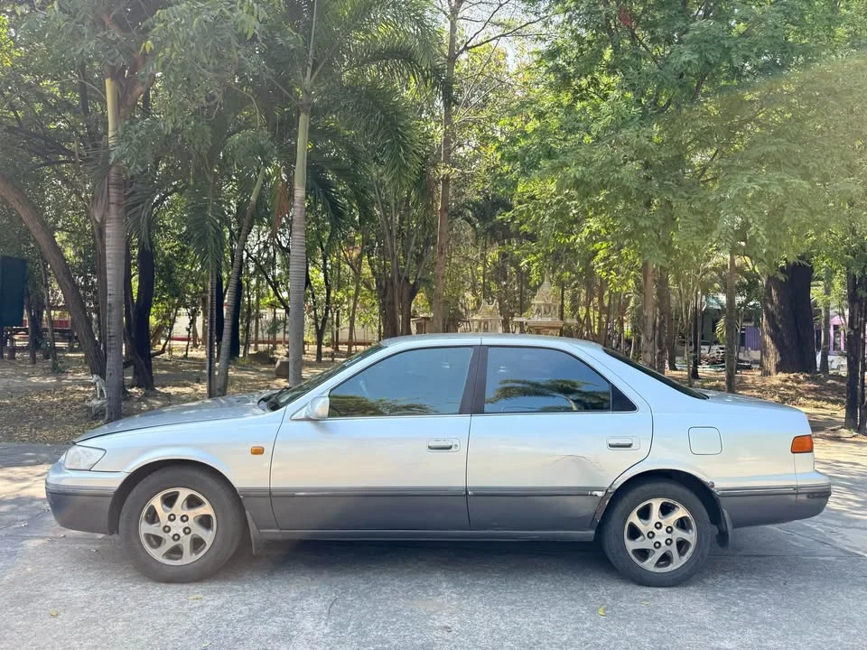 2002 Toyota Camry IV (XV20) 3