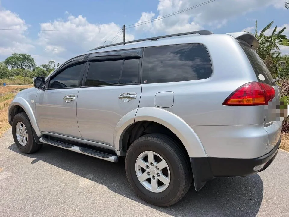 2011 Mitsubishi Pajero Sport II 3