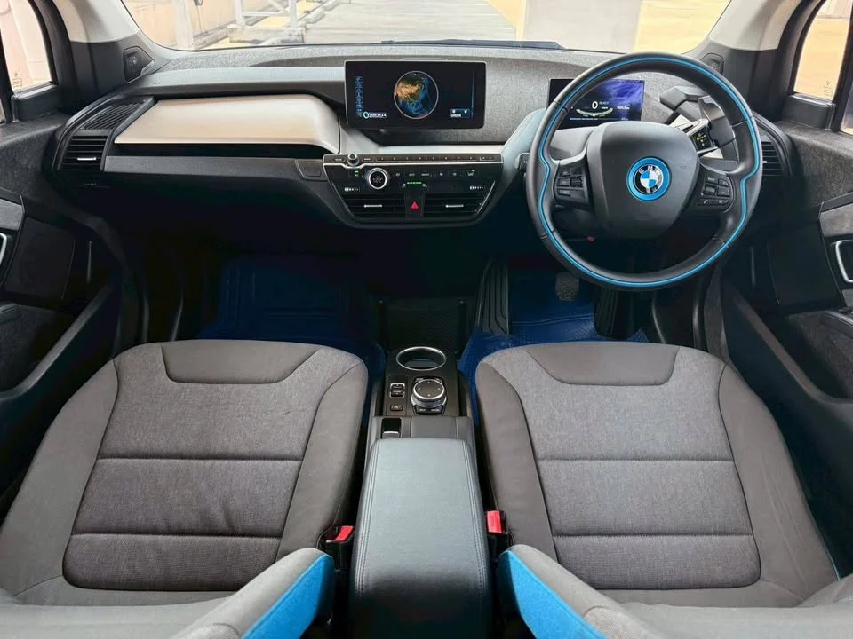 2015 BMW i3 I01 3