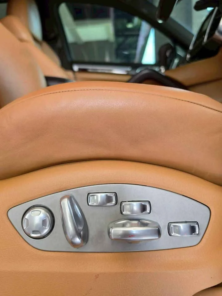 2011 Porsche Cayenne II 3