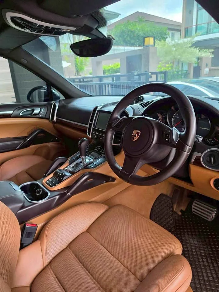 2011 Porsche Cayenne II 2
