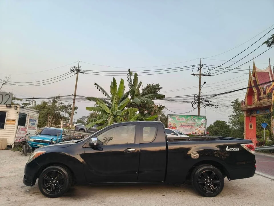 2012 Mazda BT-Series II 3