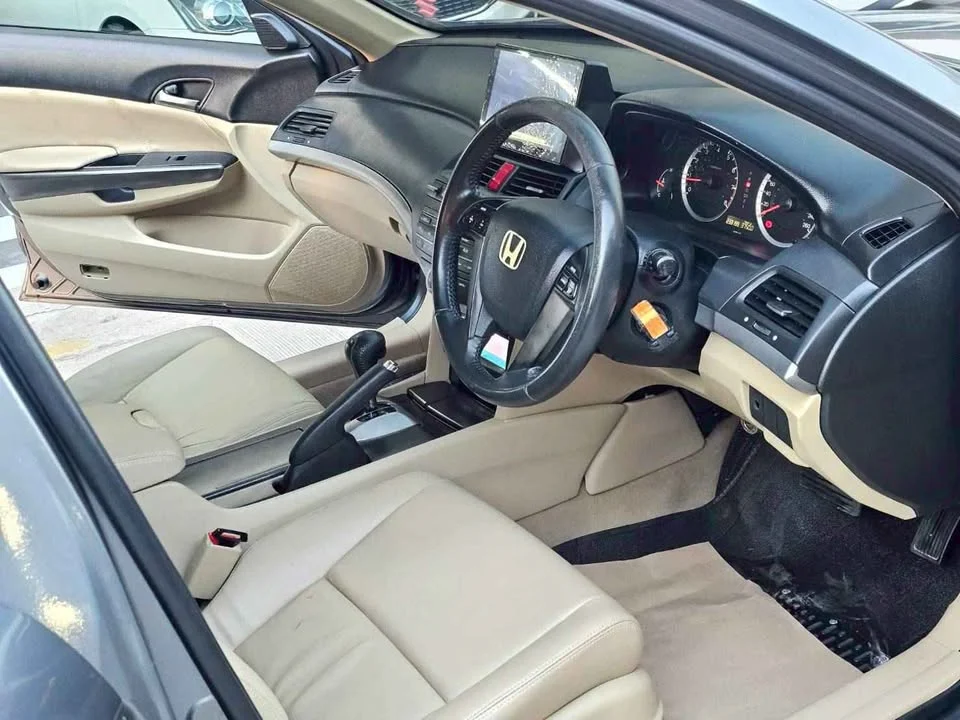 2010 Honda Accord VIII 3