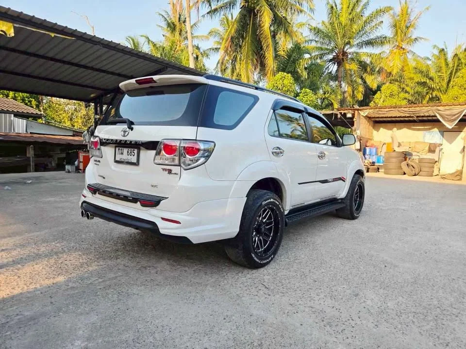 2013 Toyota Fortuner I 2