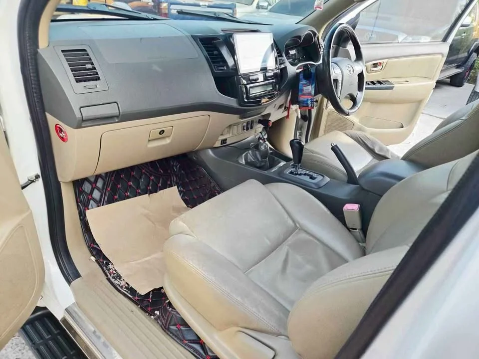 2013 Toyota Fortuner I 3