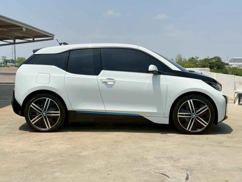 2015 BMW i3 I01 2