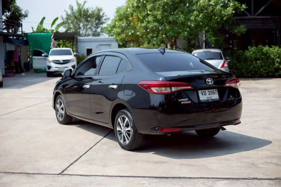2018 Toyota Yaris ATIV III 3
