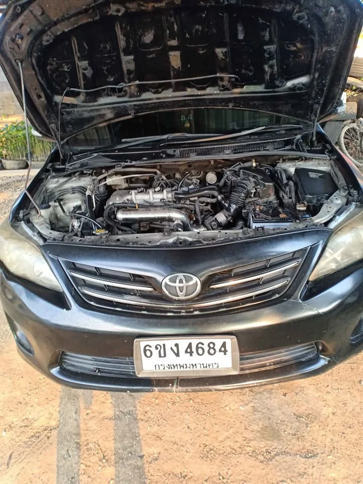 2013 Toyota Corolla Altis X (E140) 2