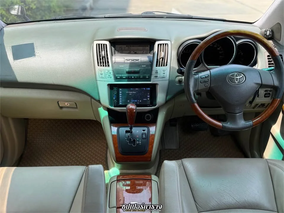 2005 Toyota Harrier II 3