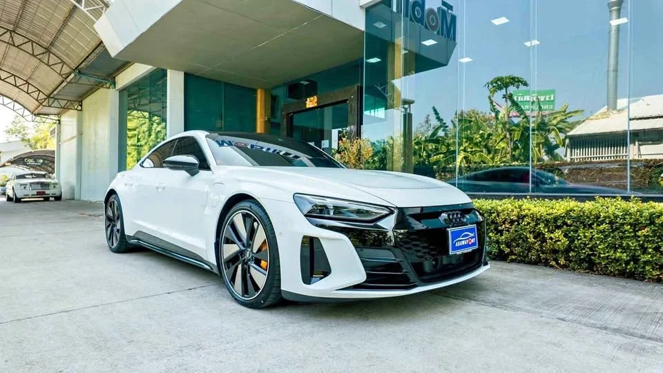 2022 Audi e-tron GT 2