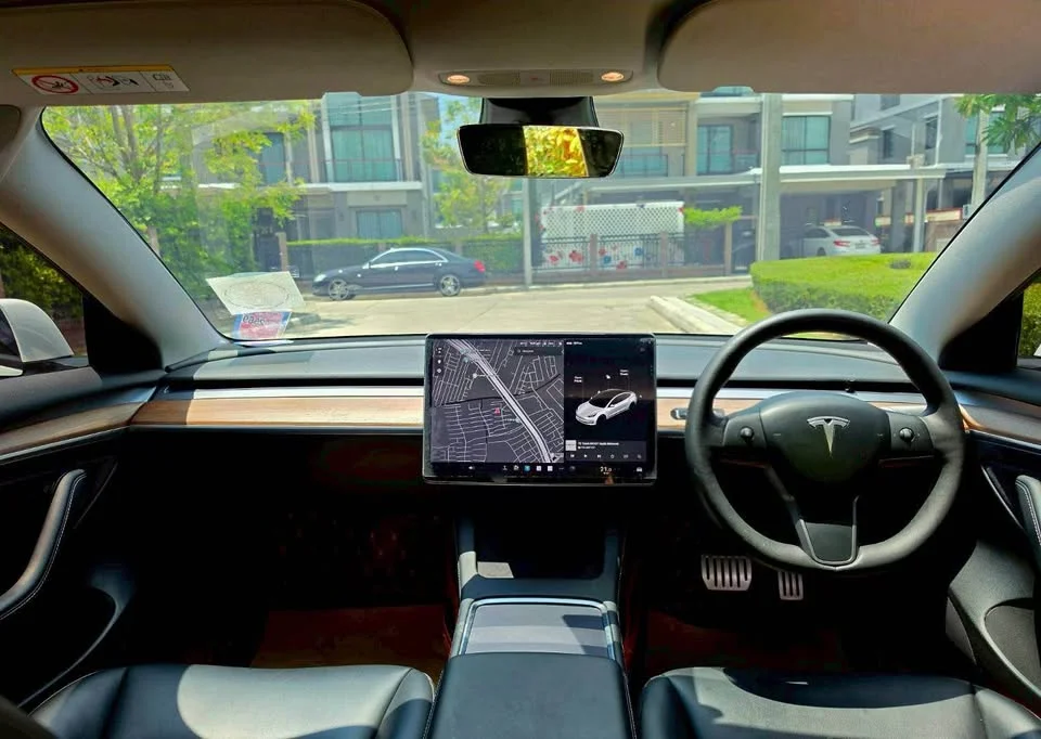 2022 Tesla Model 3 2