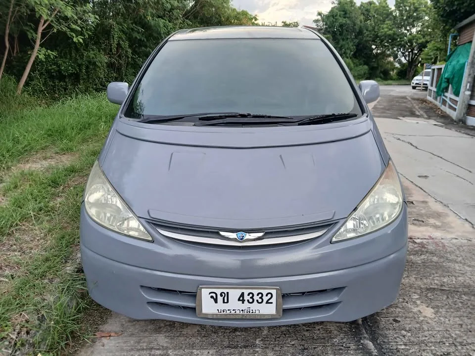 2002 Toyota Estima II 3