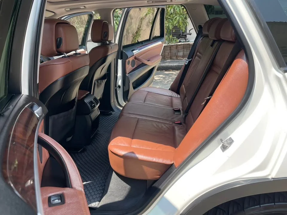 2011 BMW X5 E70 3