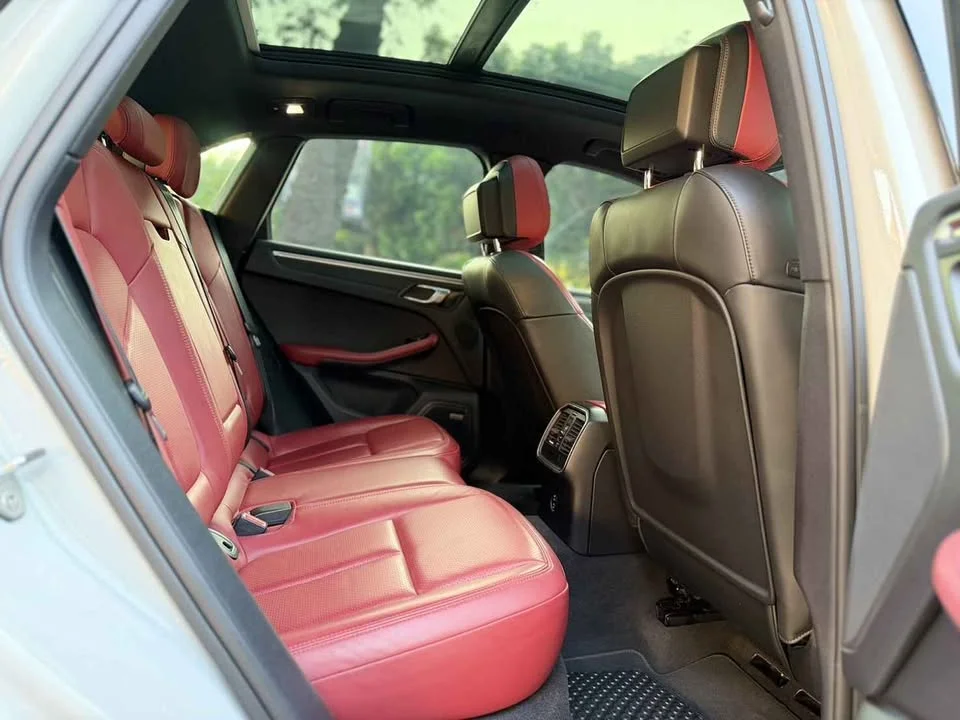 2020 Porsche Macan I 3