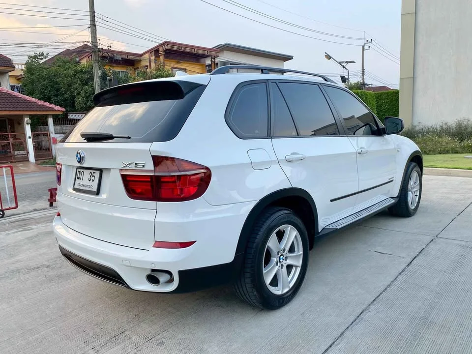 2011 BMW X5 E70 2
