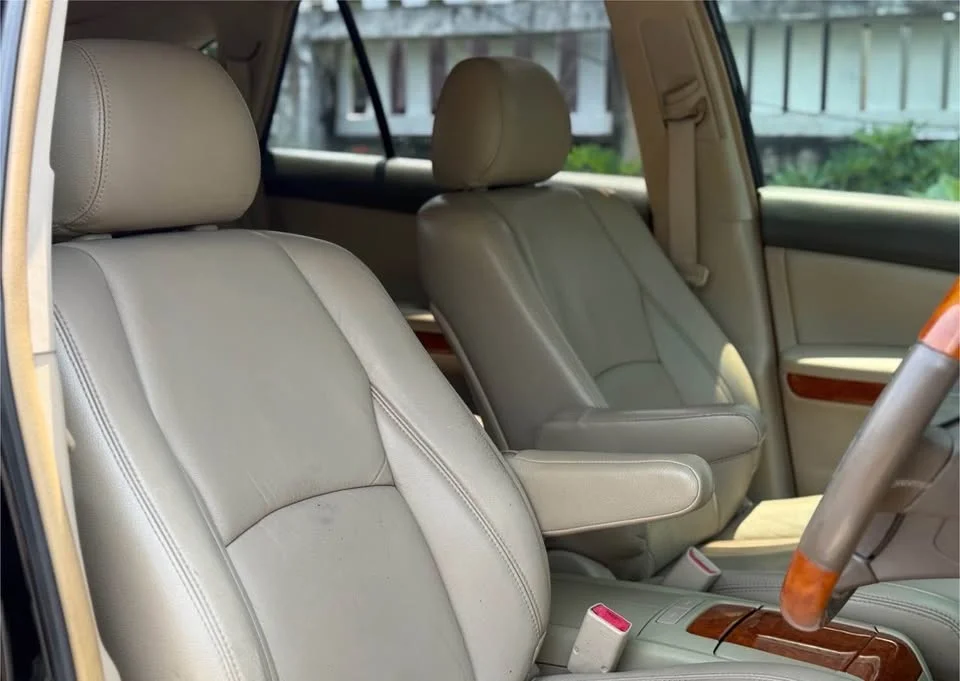 2005 Toyota Harrier II 2