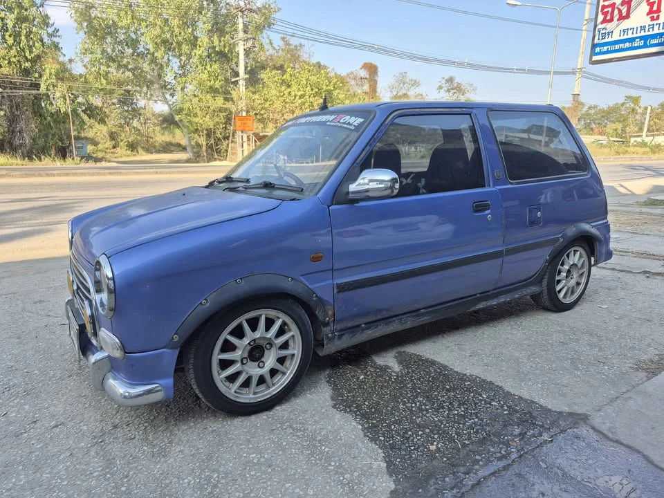 1997 Daihatsu Mira Gino L700 2