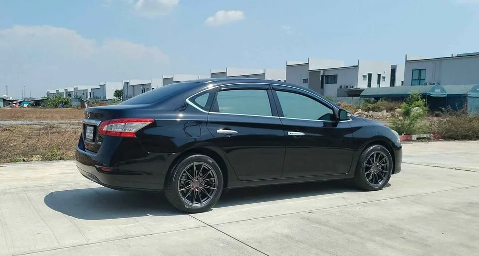 2012 Nissan Sylphy III (B17) 3