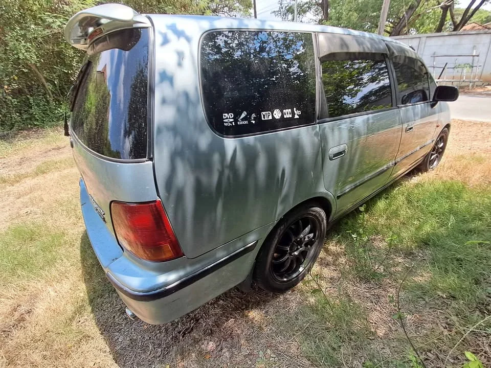 2004 Honda Odyssey I 2