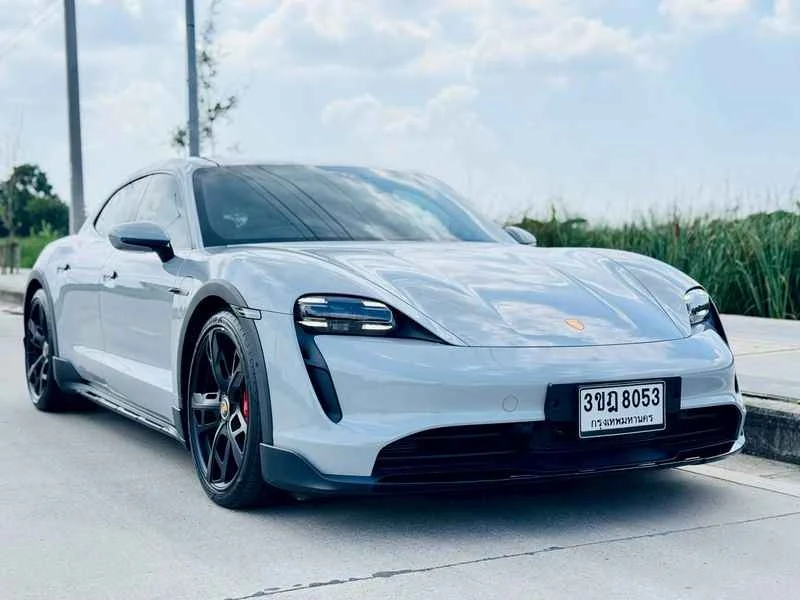 2022 Porsche Taycan 9J1 3
