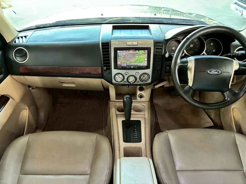 2006 Ford Everest I 3
