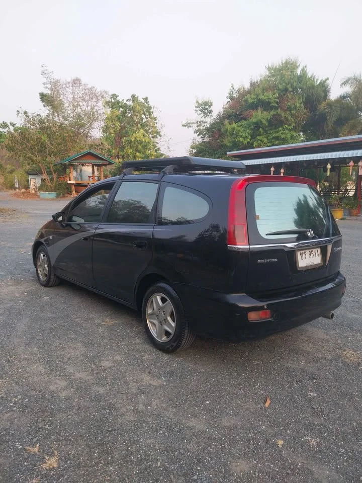 2004 Honda Stream I 2