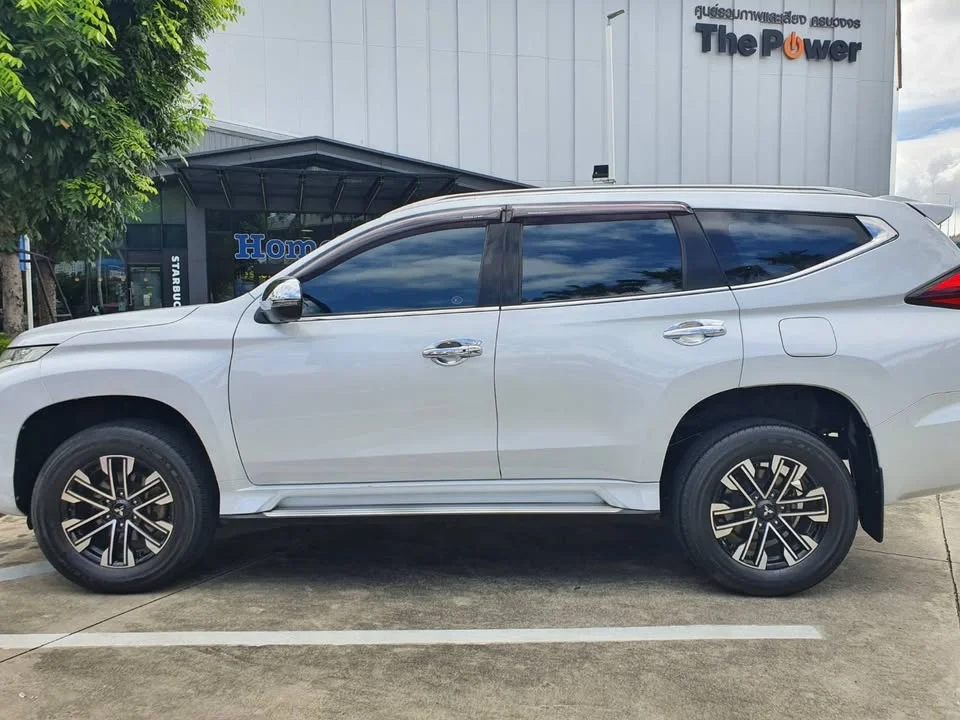 2020 Mitsubishi Pajero Sport III 2