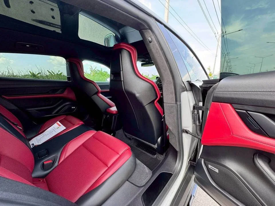 2022 Porsche Taycan 9J1 3