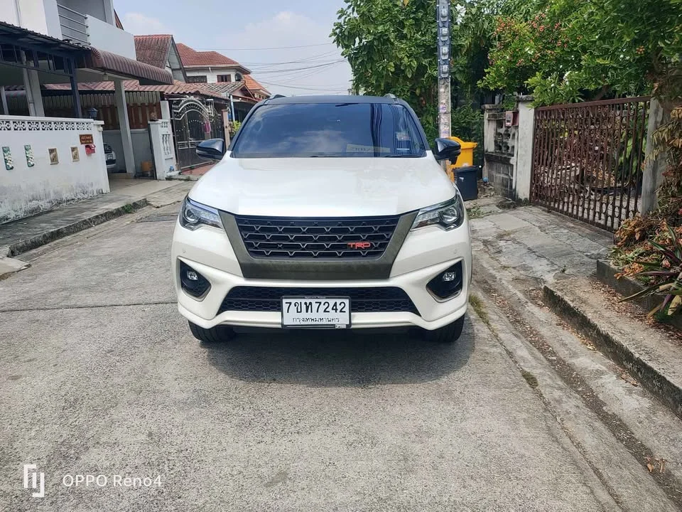 2018 Toyota Fortuner II 3
