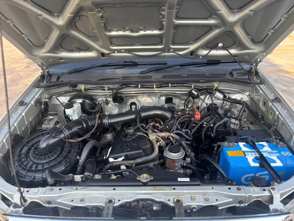 2006 Toyota Fortuner I 3