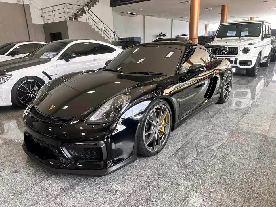 2016 Porsche Boxster and Cayman III 2