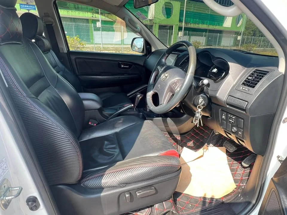 2015 Toyota Fortuner I 3
