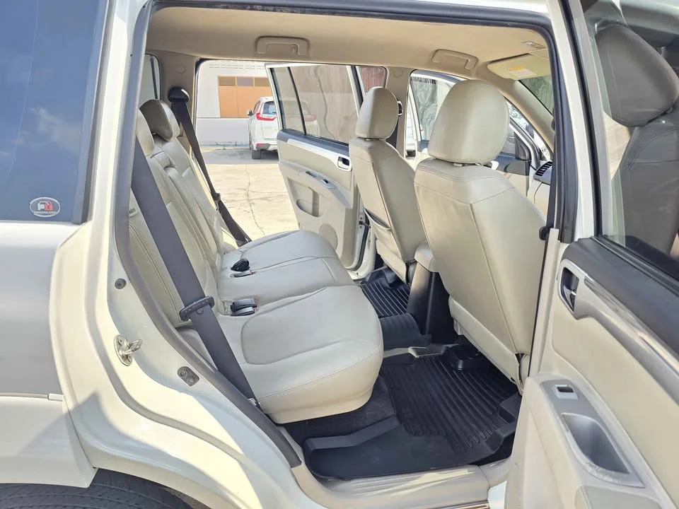 2011 Mitsubishi Pajero Sport II 2
