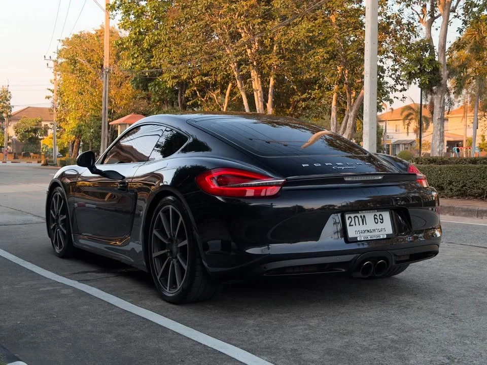 2013 Porsche Boxster and Cayman III 3