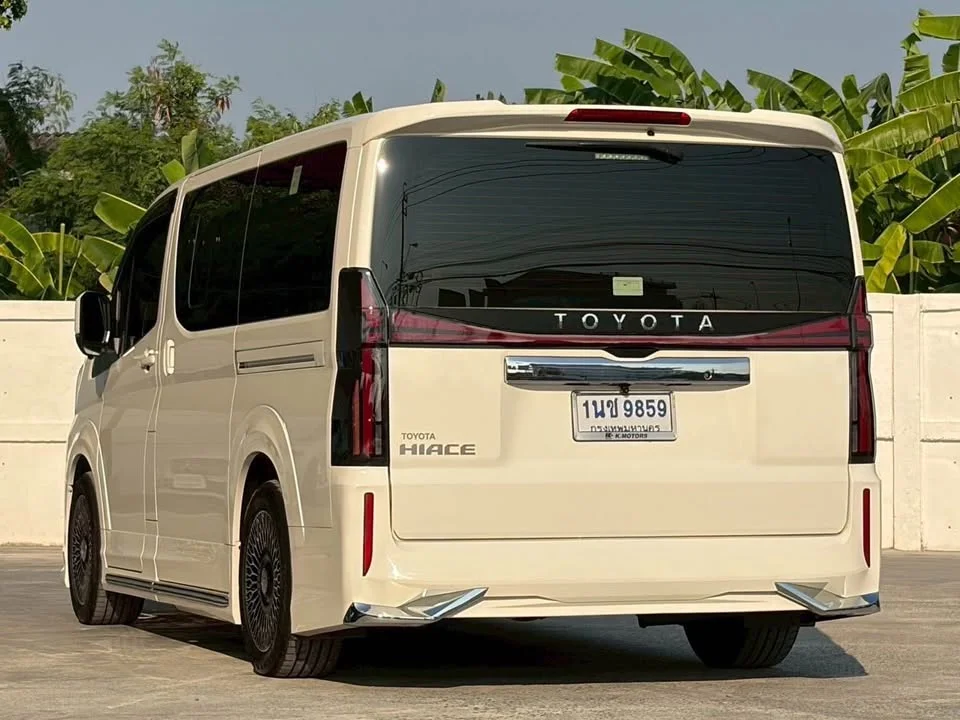 2024 Toyota HiAce VI (H300) 2